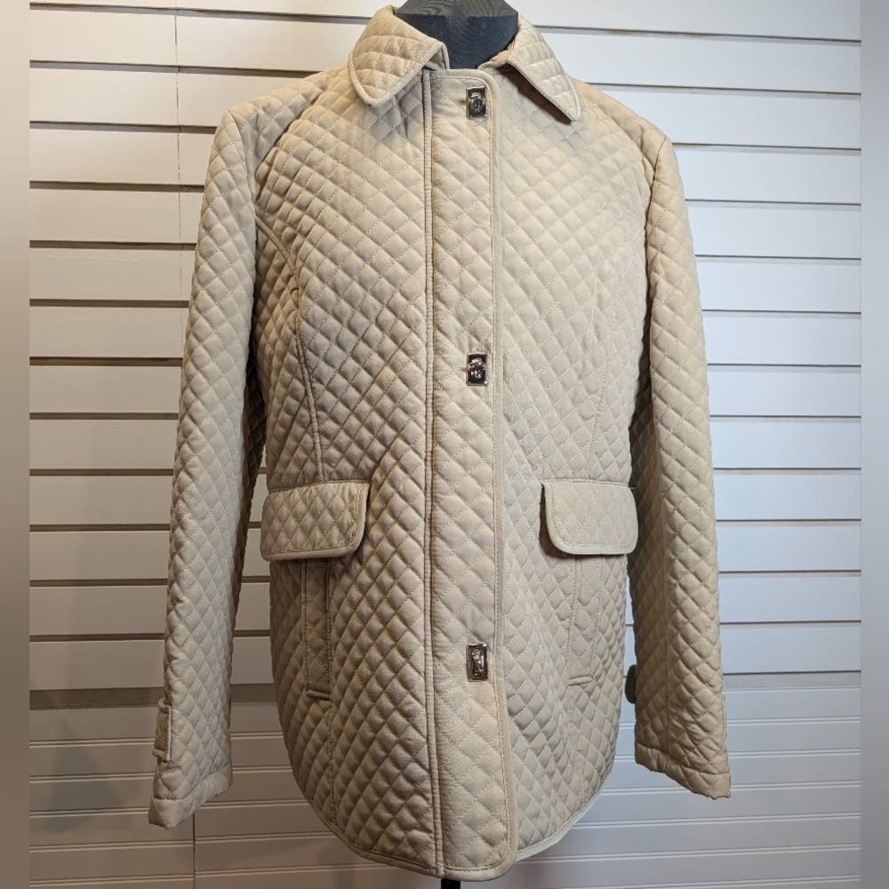 Mackintosh ~ Women’s ~ Jacket ~ Large ~ Quilted ~ Coat ~ Full Zip & Toggle NWOT